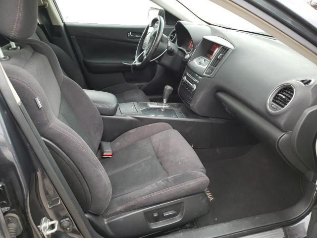 Nissan Maxima • 2014 • 10,000 mi 6
