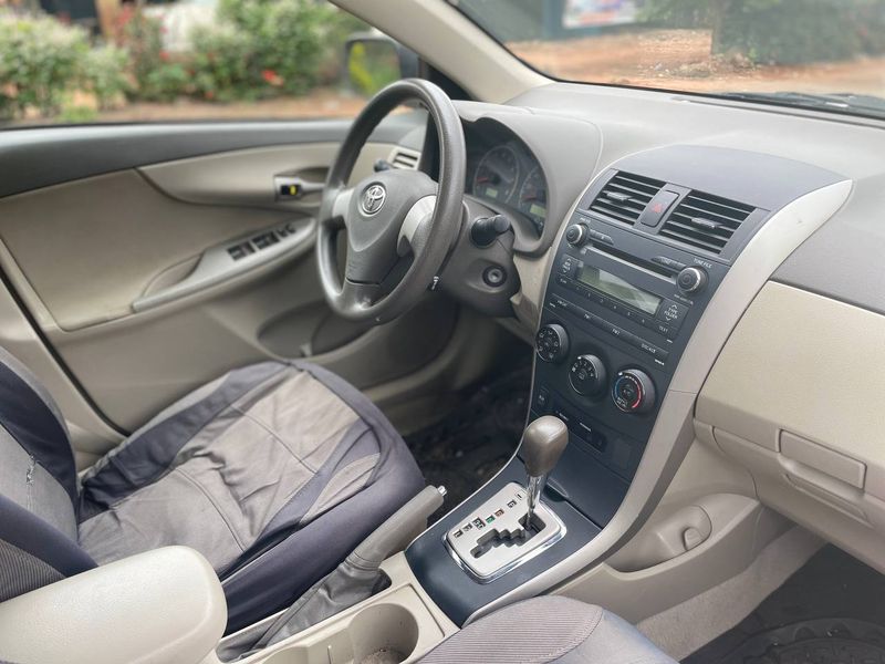 Toyota Corolla • 2010 • 84,953 km 4