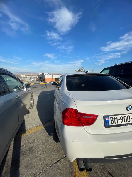 BMW 3 Series • 2008 • 200,000 km 4