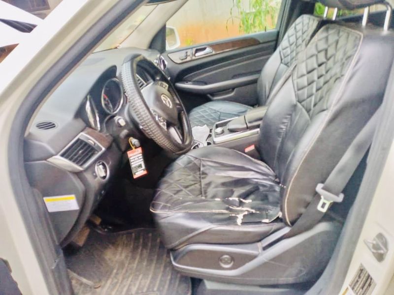 Mercedes-Benz ML350 • 2013 • 82,928 km 4