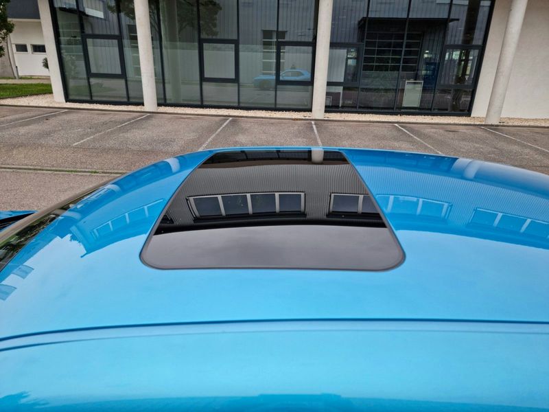 Dodge Challenger • 2015 • 66,700 km 12