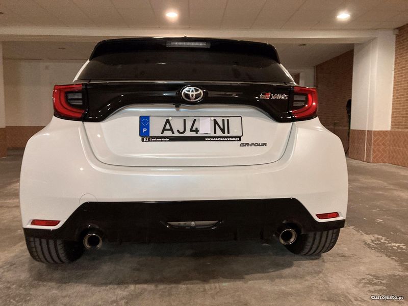 Toyota Yaris • 2012 • 4,999 km 2
