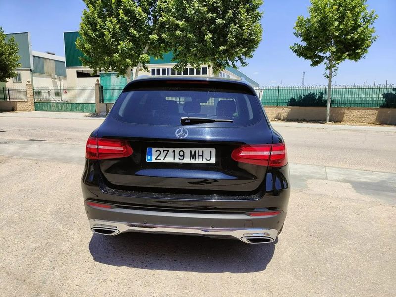 Mercedes-Benz GLC-Class • 2017 • 142,000 km 4