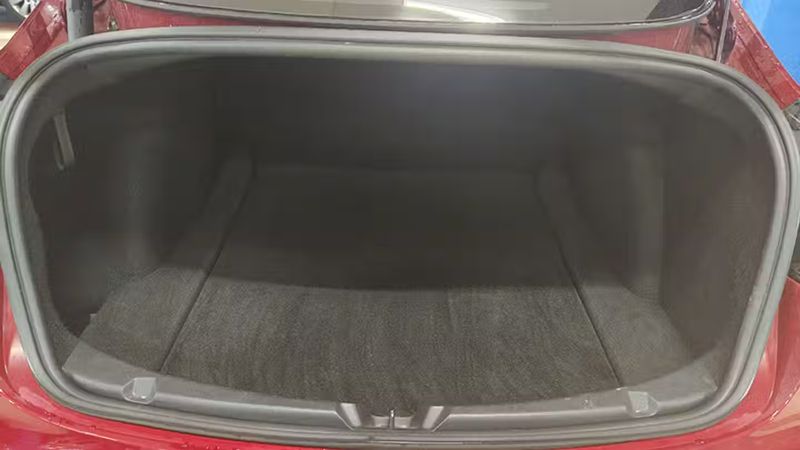 Tesla Model 3 • 2022 • 61,628 km 8