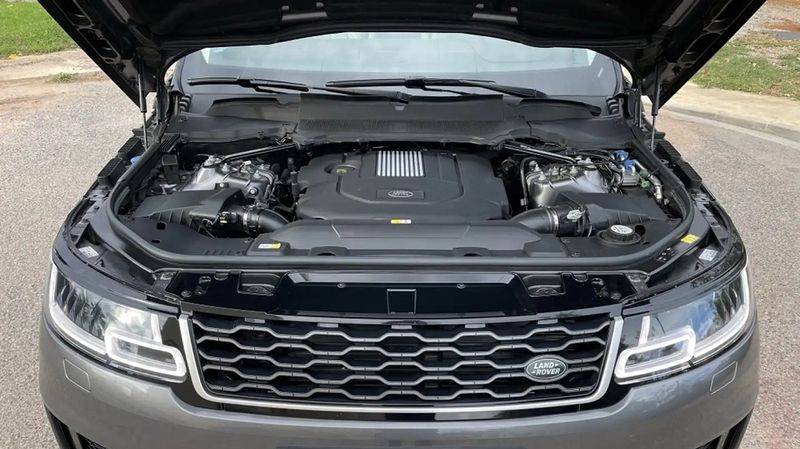 Land Rover Range Rover Sport • 2019 • 60,570 km 14