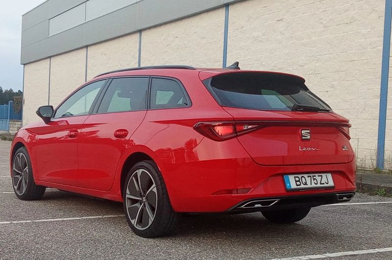 Seat Leon • 2021 • 42,300 km 3