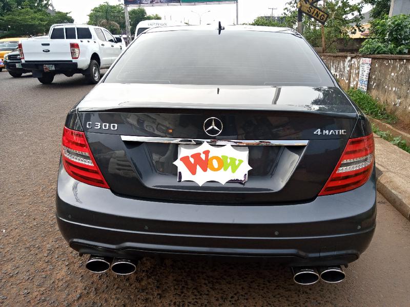 Mercedes-Benz 200 - 300 • 2013 • 230,000 km 4