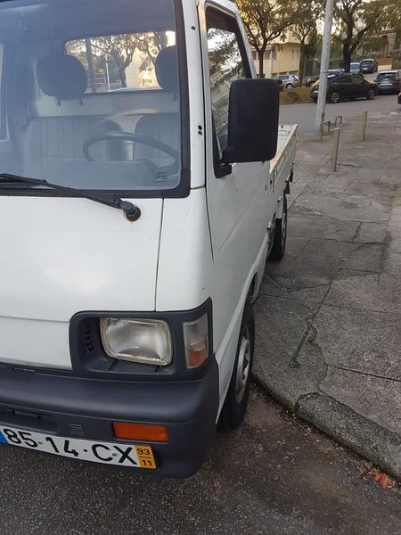Land Rover Defender • 1992 • 50,000 km 2
