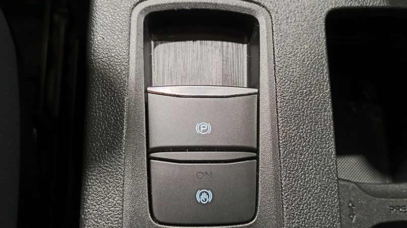 Ford Kuga • 2023 • 15,372 km 29