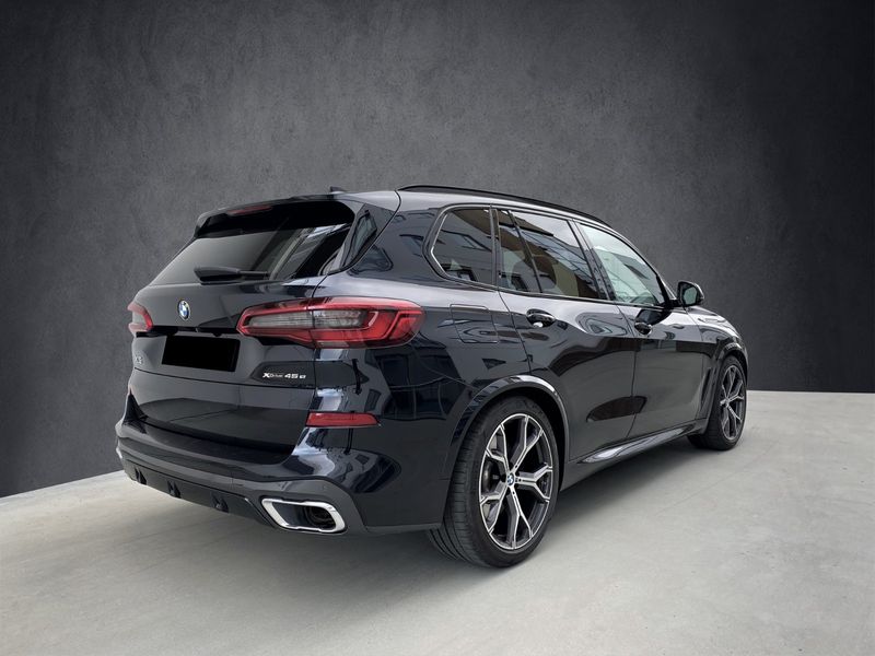 BMW X5 • 2019 • 20,900 km 3