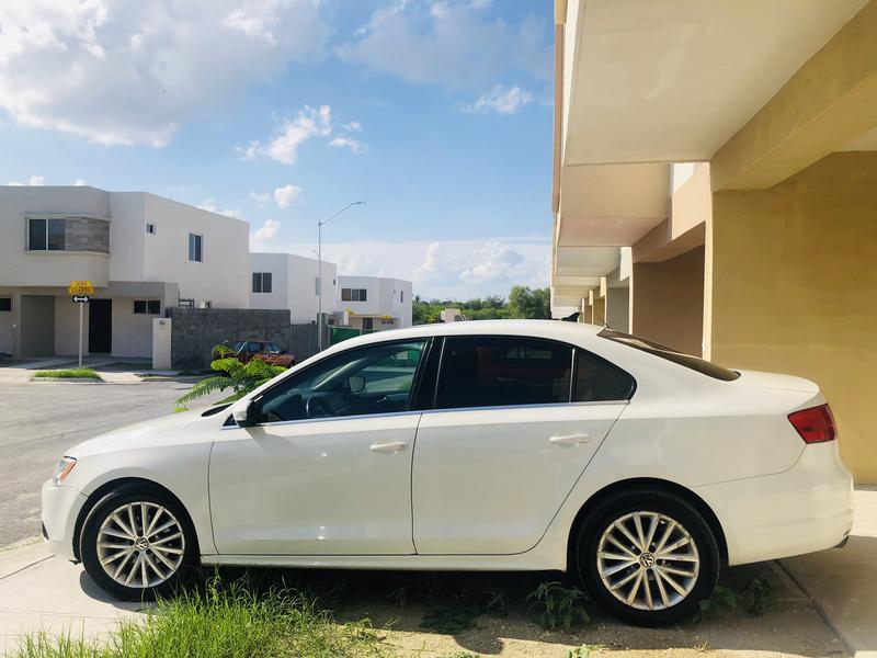 Volkswagen Jetta • 2012 • 162,000 km 6
