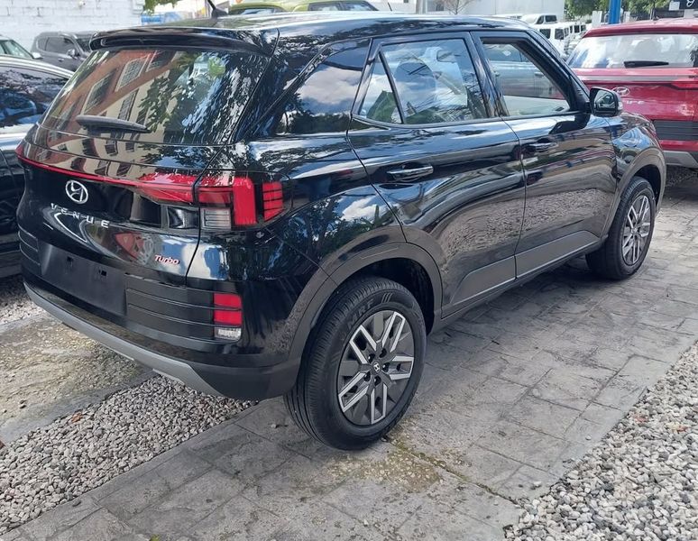 Hyundai Venue • 2023 • 100,000 km 2