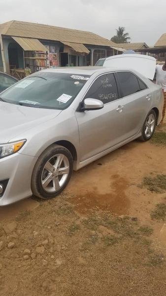 Toyota Camry • 2012 • 120 km 4