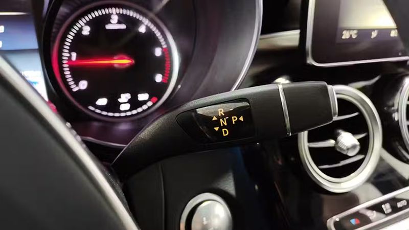 Mercedes-Benz GLC-Class • 2018 • 72,000 km 6