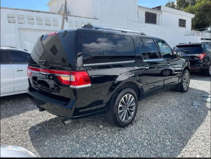Lincoln Navigator • 2016 • 100,500 km 6