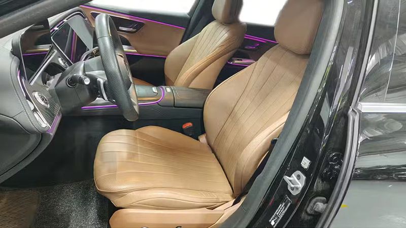 Mercedes-Benz E • 2024 • 55,299 km 20