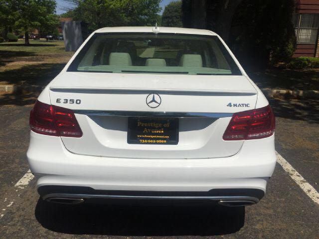 Mercedes-Benz E • 2014 • 34,223 km 6