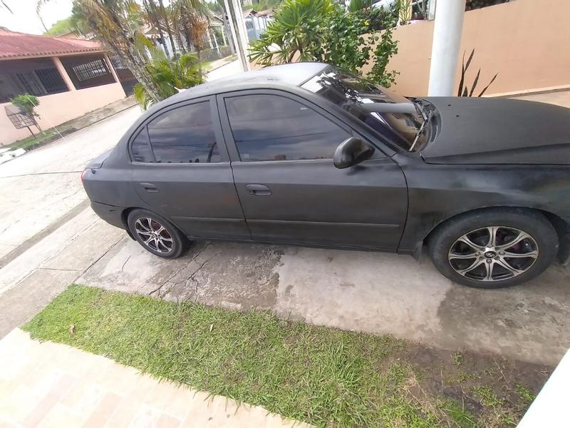 Hyundai Elantra • 2001 • 190,000 km 7