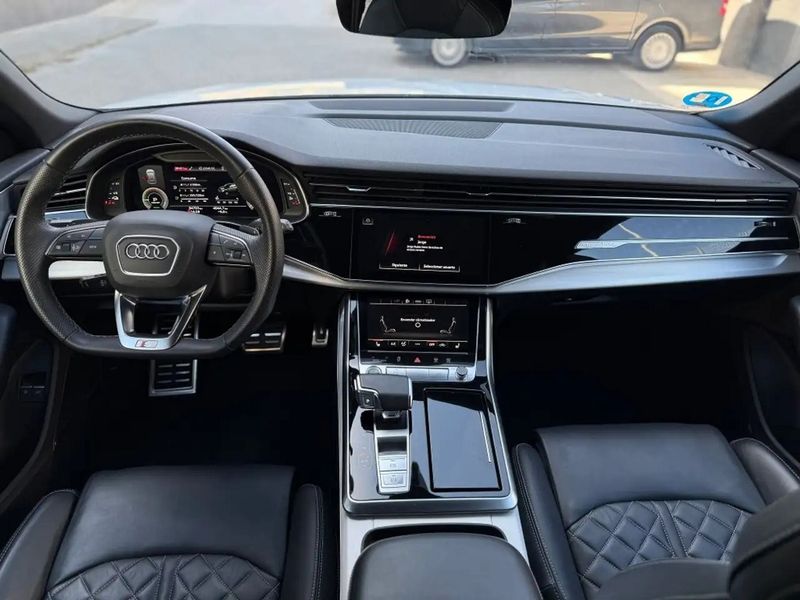 Audi Q8 • 2021 • 81,000 km 2