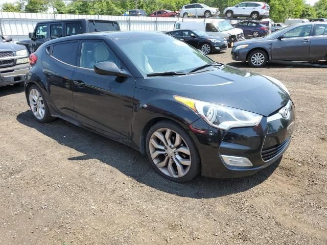 Hyundai Veloster • 2013 • 10,000 mi 1