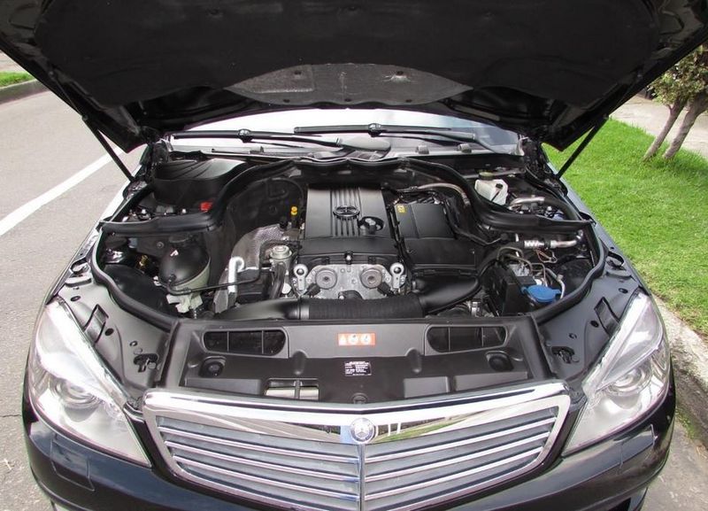 Mercedes-Benz C • 2010 • 125,000 km 6