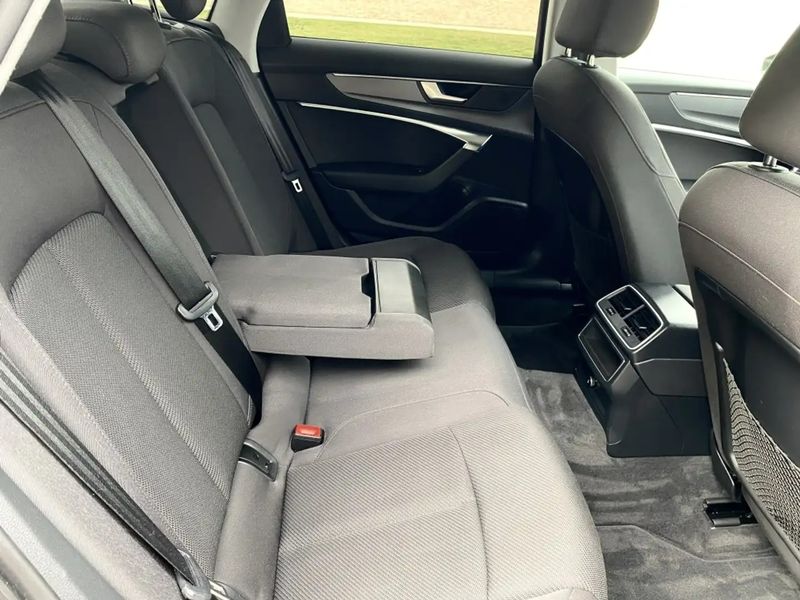 Audi A6 • 2019 • 68,000 km 4