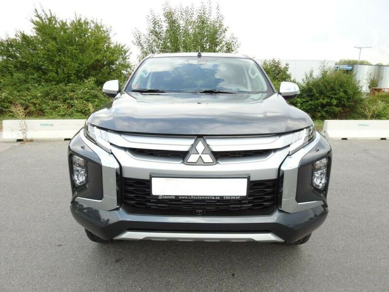 Mitsubishi L200 • 2020 • 70,990 km 2