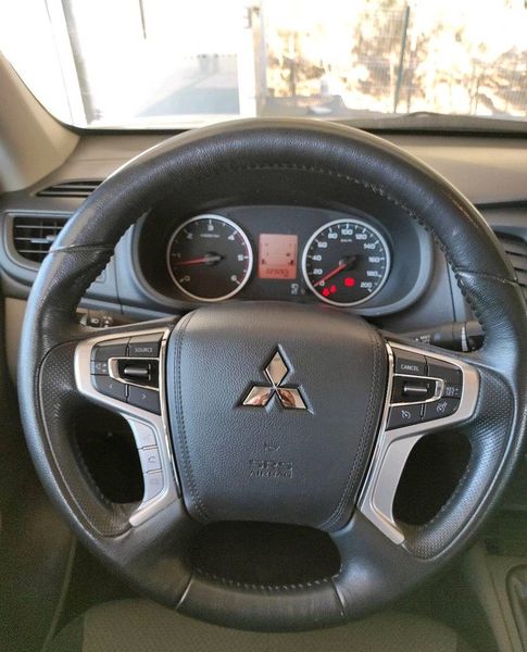 Mitsubishi L200 • 2019 • 29,999 km 4