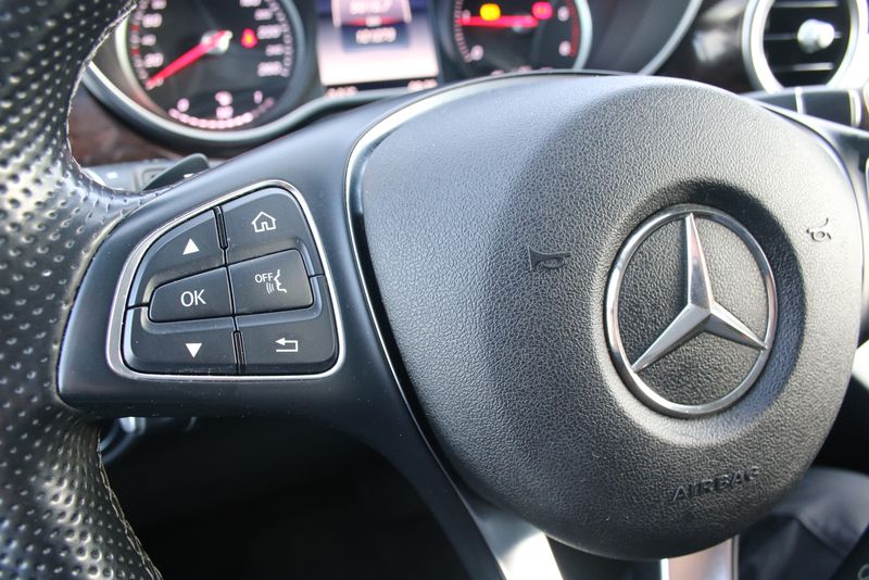 Mercedes-Benz 210 Van • 2015 • 132,000 km 30