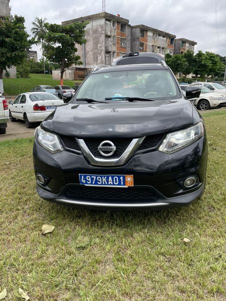 Nissan Rogue • 2015 • 90,000 km 1