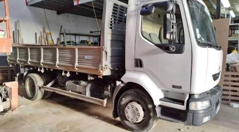 Renault Laguna • 2001 • 120,000 km 4