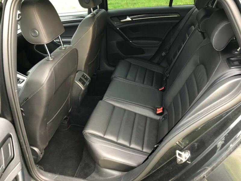 Volkswagen Golf • 2015 • 169,000 km 6