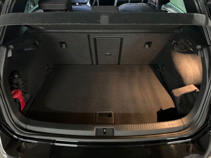 Volkswagen Golf • 2017 • 105,000 km 7