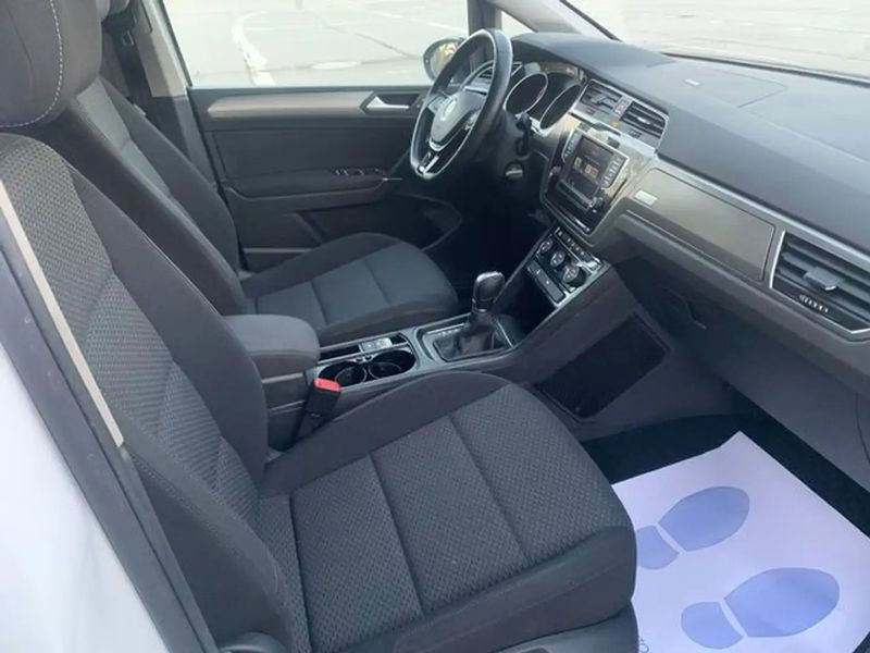 Volkswagen Touran • 2017 • 139,000 km 5