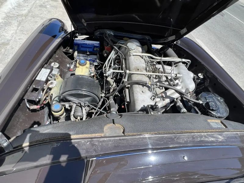 Mercedes-Benz SL • 1963 • 90,000 km 4