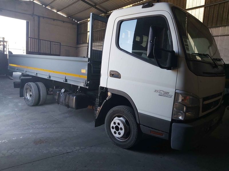 Mitsubishi Fuso canter • 1999 • 129,000 km 7