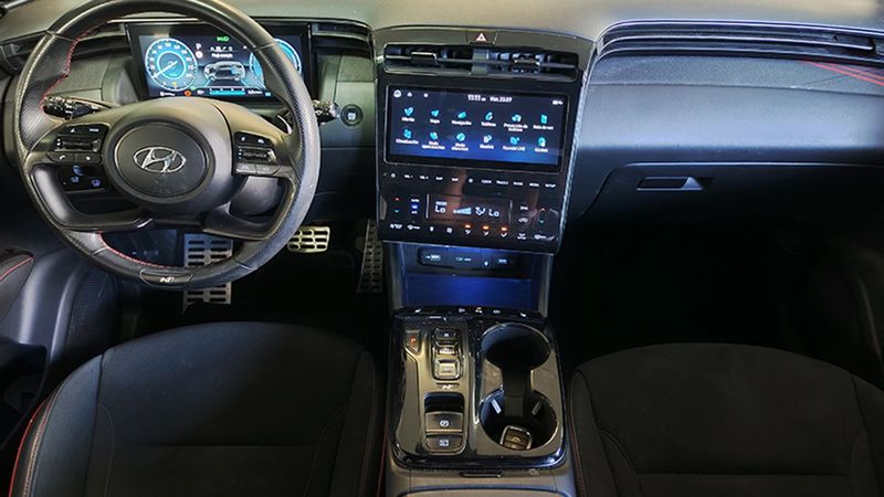 Hyundai Tucson • 2021 • 71,116 km 3