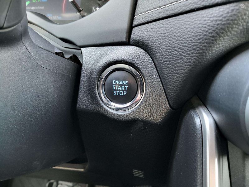 Toyota RAV4 • 2019 • 135,000 km 19