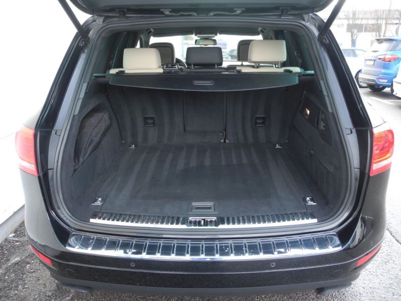 Volkswagen Touareg • 2012 • 119,996 km 12