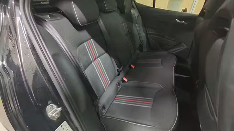 Škoda Fabia • 2022 • 67,247 km 19