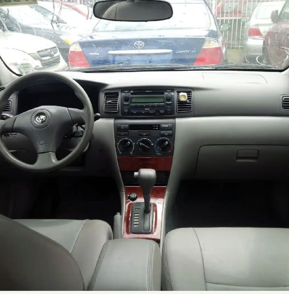 Toyota Corolla • 2005 • 213,212 km 5