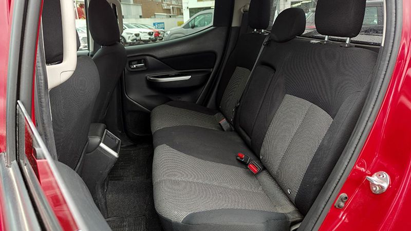 Mitsubishi L200 • 2020 • 121,530 km 18