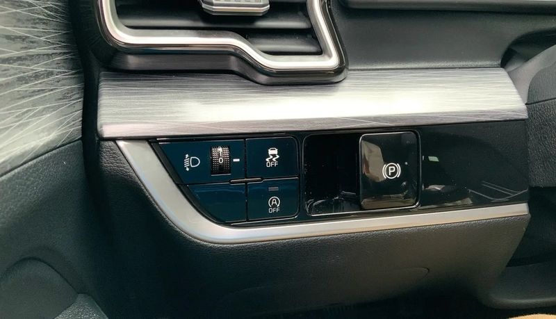 Kia Sportage • 2023 • 37,500 km 15