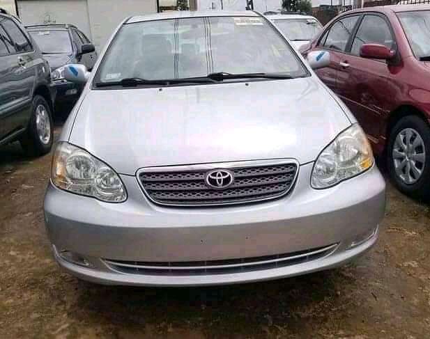 Toyota Corolla • 2005 • 2,122,334 km 4