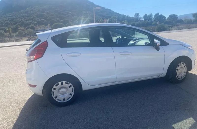 Ford Fiesta • 2016 • 105,000 km 1