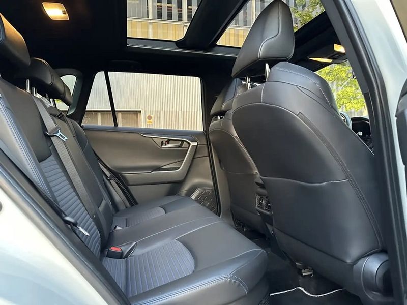 Toyota RAV4 • 2019 • 146,000 km 9