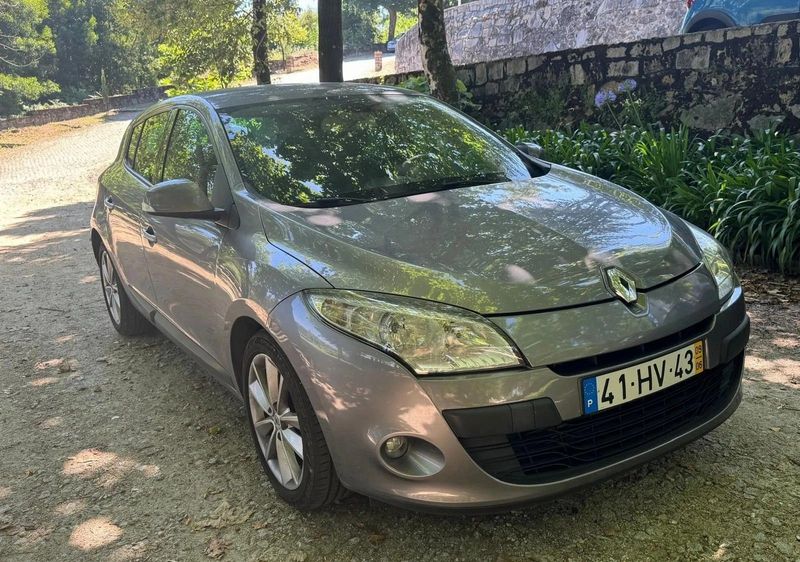 Renault Mégane • 2009 • 90,922 km 3