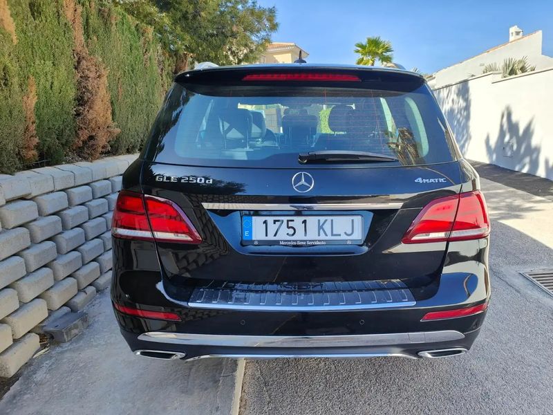 Mercedes-Benz GLE • 2018 • 105,000 km 7