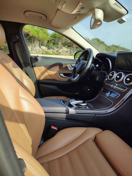 Mercedes-Benz C-Class • 2015 • 120,000 km 7