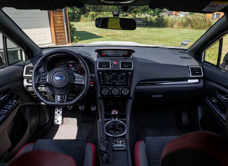 Subaru Impreza WRX • 2018 • 45,800 km 4